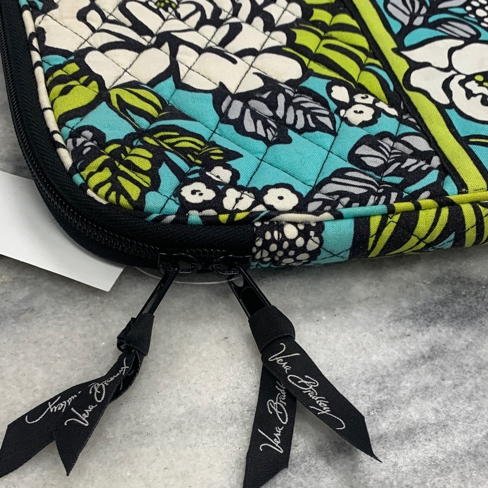 Vera Bradley Blue and Green Floral Laptop Sleeve - Picture 3 of 4